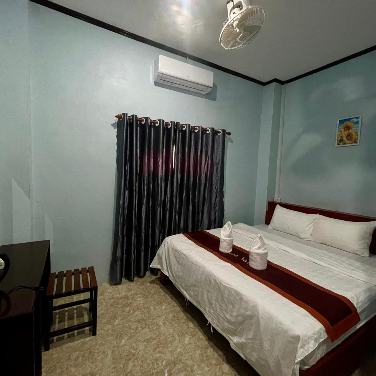 Smile Guesthouse Vangvieng Vang Vieng Exterior foto