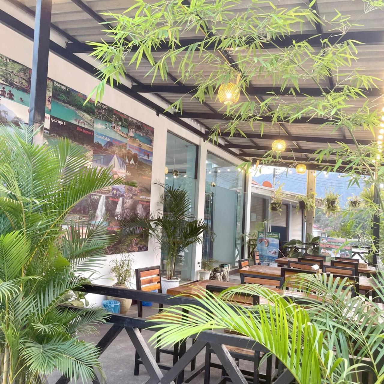Smile Guesthouse Vangvieng Vang Vieng Exterior foto