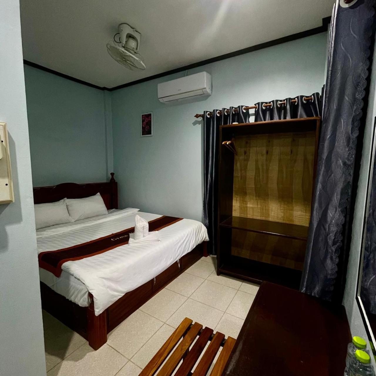 Smile Guesthouse Vangvieng Vang Vieng Exterior foto